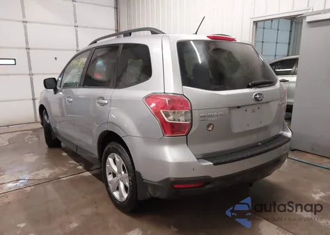 2015 Subaru Forester 2.5I Premium z USA, uszkodzony, nr VIN JF2SJADC2FH500558